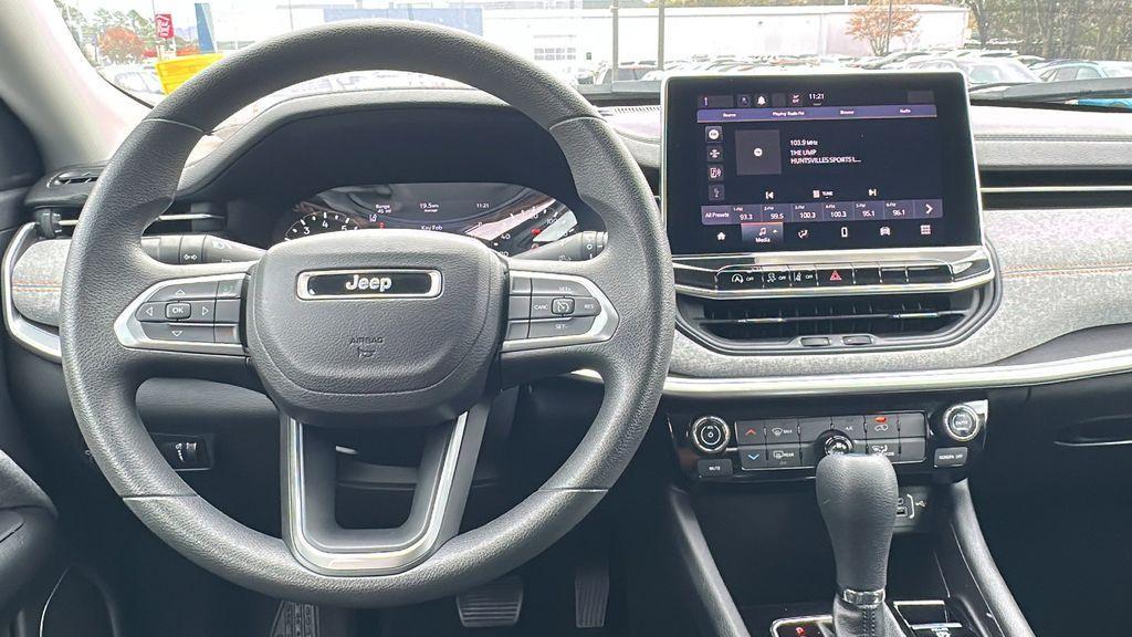 used 2022 Jeep Compass car, priced at $19,400