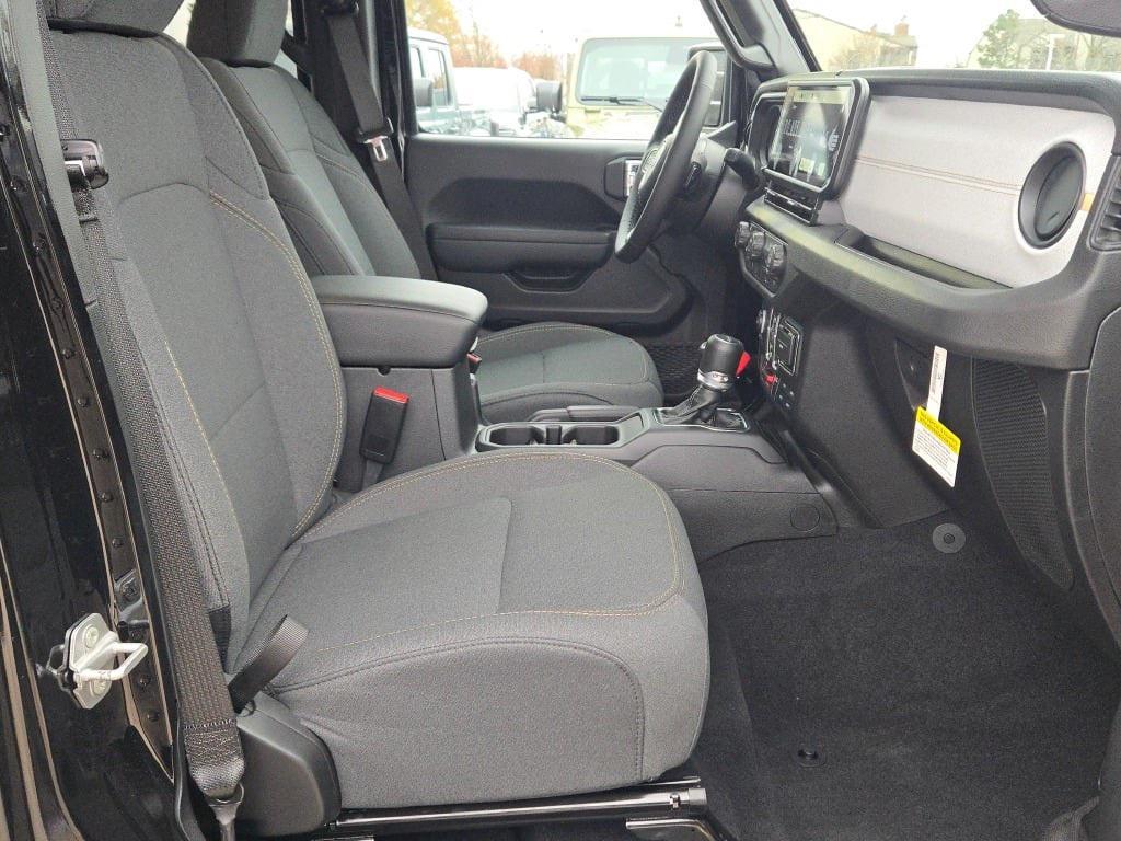 new 2026 Jeep Gladiator car, priced at $48,012