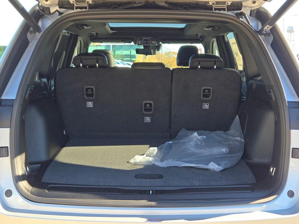 new 2025 Jeep Grand Cherokee car, priced at $53,856