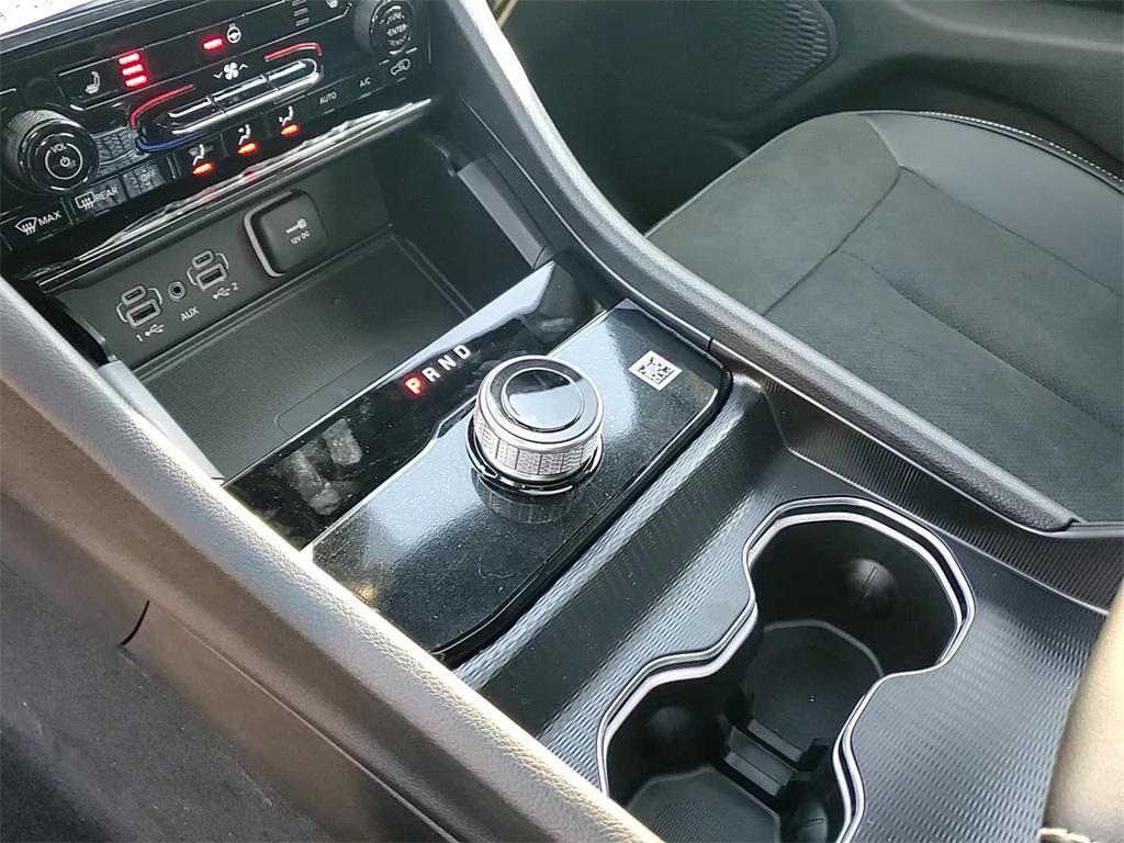 new 2025 Jeep Grand Cherokee L car, priced at $42,926