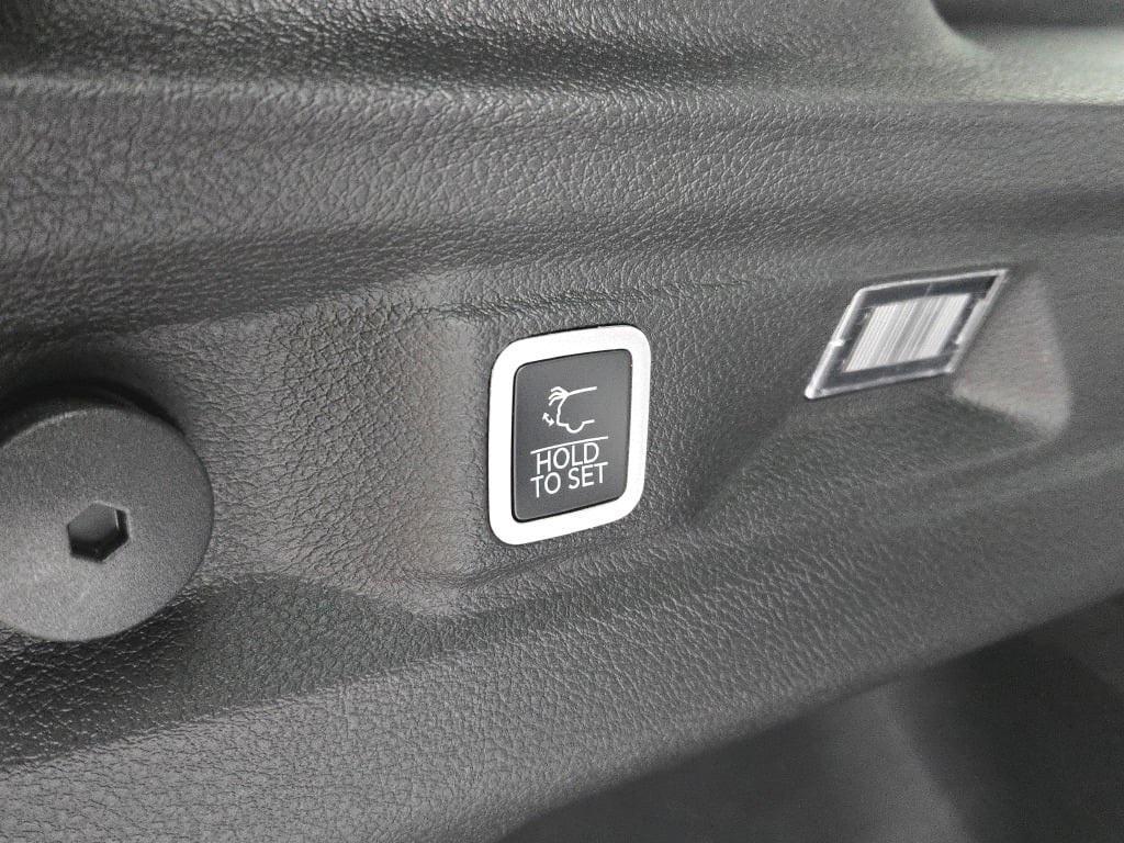 new 2025 Jeep Grand Cherokee L car, priced at $44,926