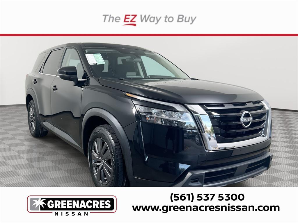 used 2022 Nissan Pathfinder car, priced at $18,000