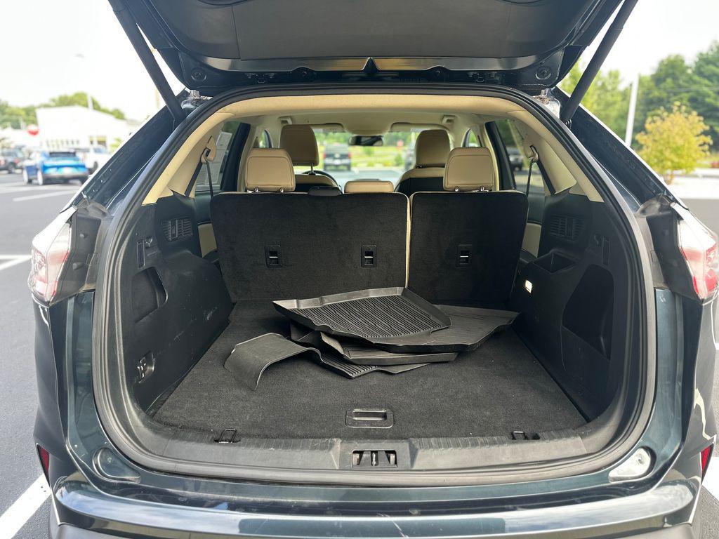 used 2023 Ford Edge car, priced at $24,999