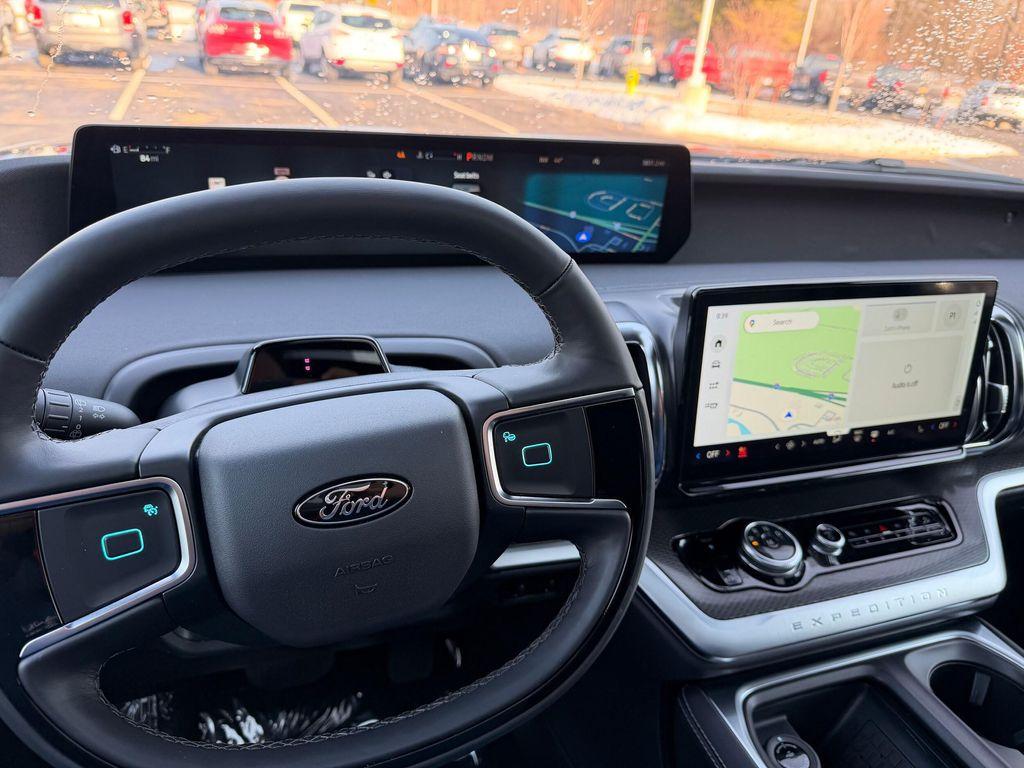 new 2025 Ford Expedition car, priced at $81,392