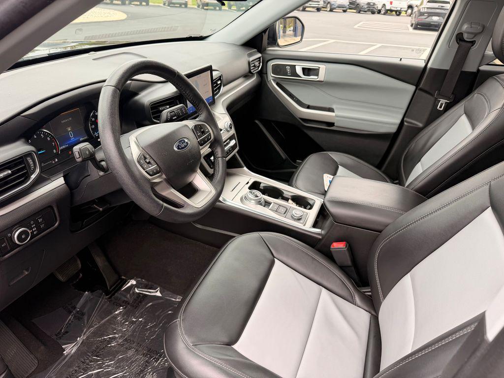 used 2023 Ford Explorer car, priced at $29,000