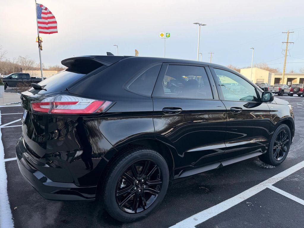 used 2024 Ford Edge car, priced at $34,618