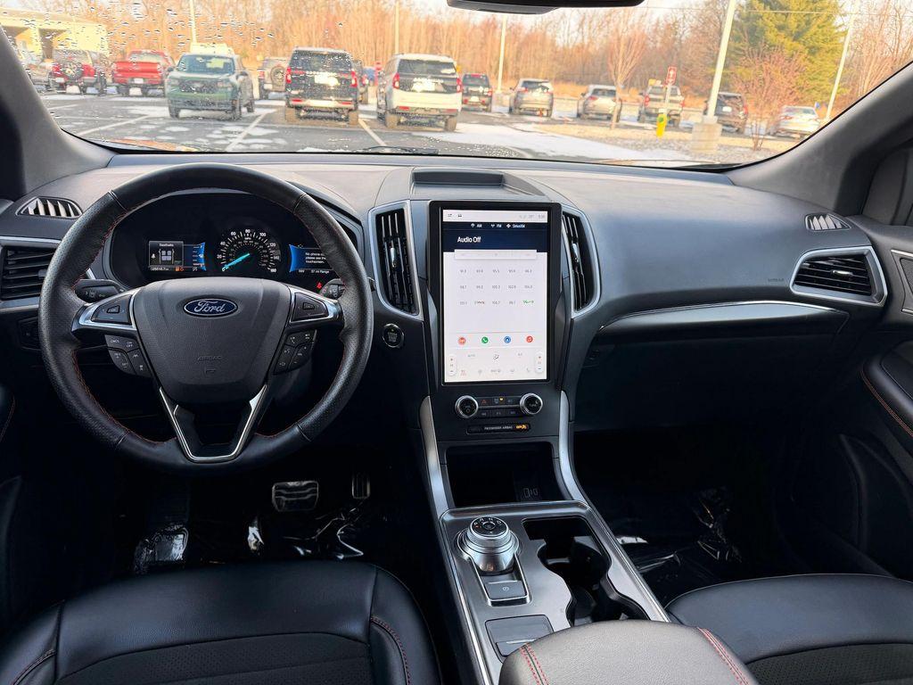 used 2024 Ford Edge car, priced at $34,618
