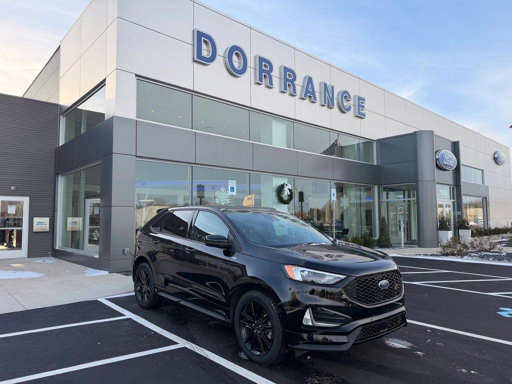 used 2024 Ford Edge car, priced at $34,618