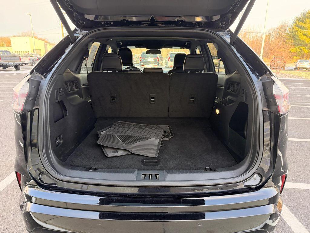 used 2024 Ford Edge car, priced at $34,618