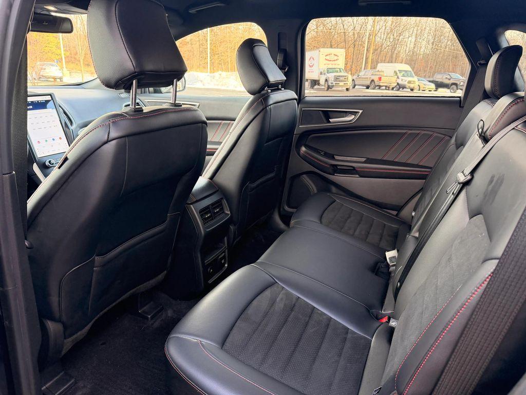 used 2024 Ford Edge car, priced at $34,618