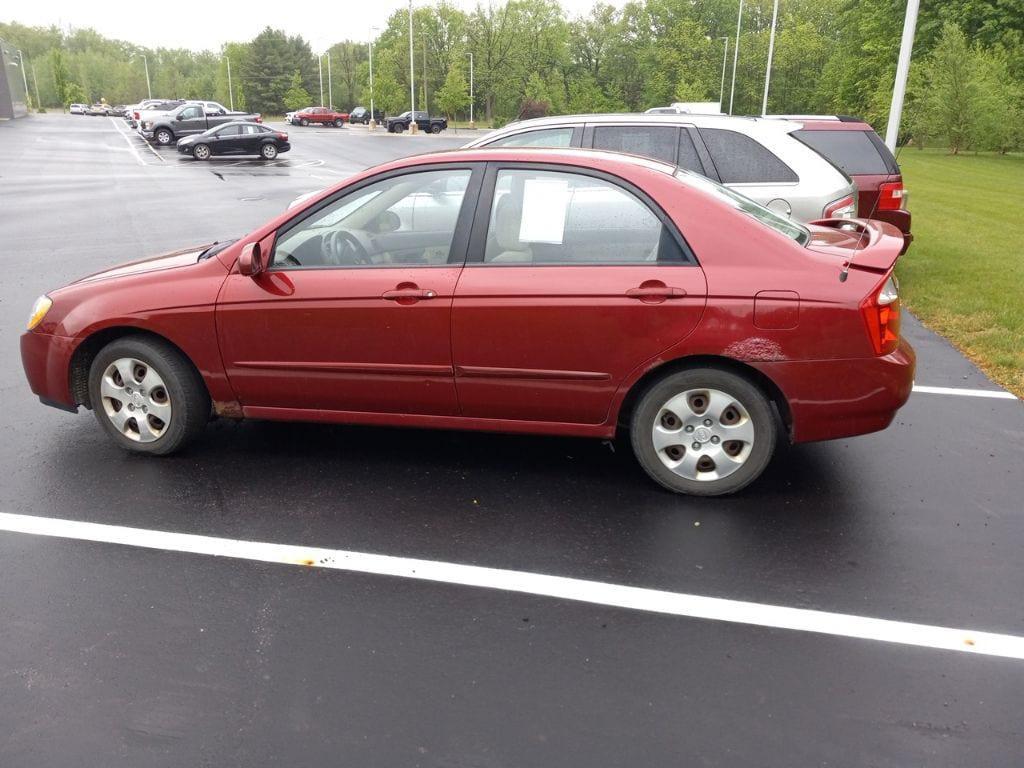 used 2006 Kia Spectra car, priced at $3,999