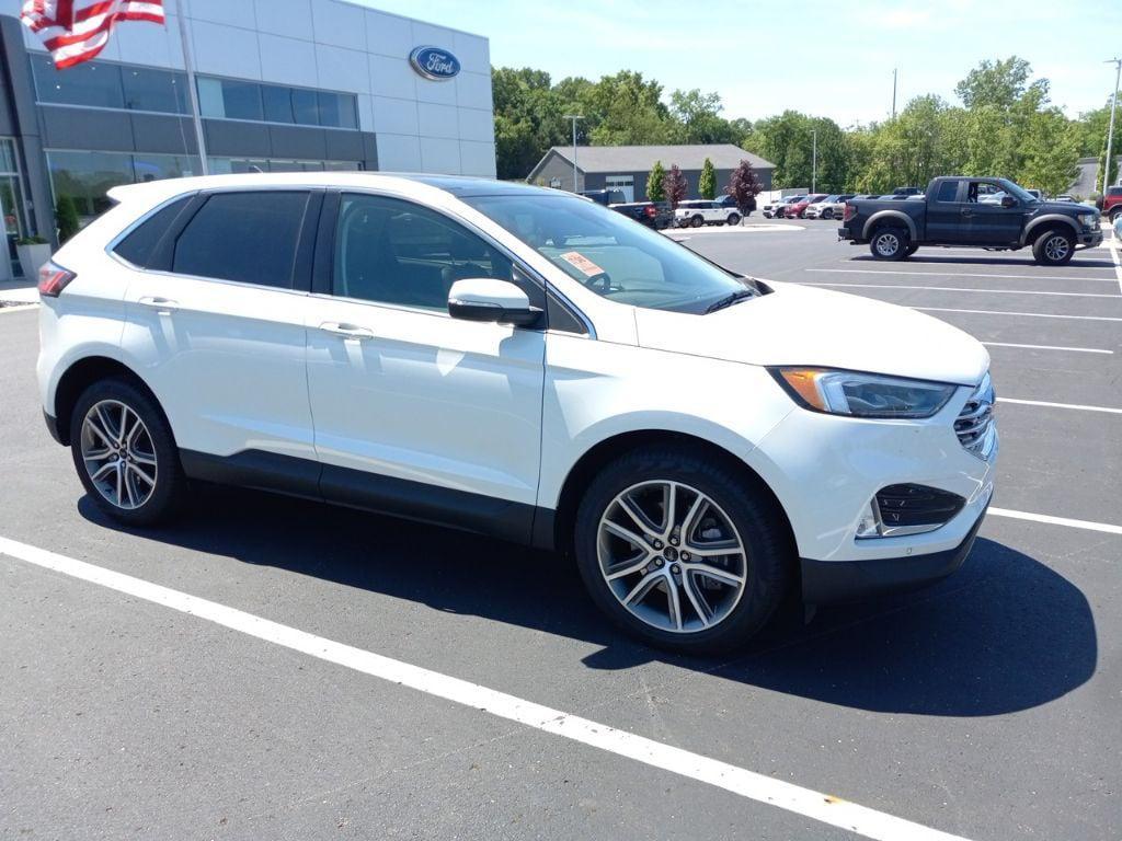 used 2024 Ford Edge car