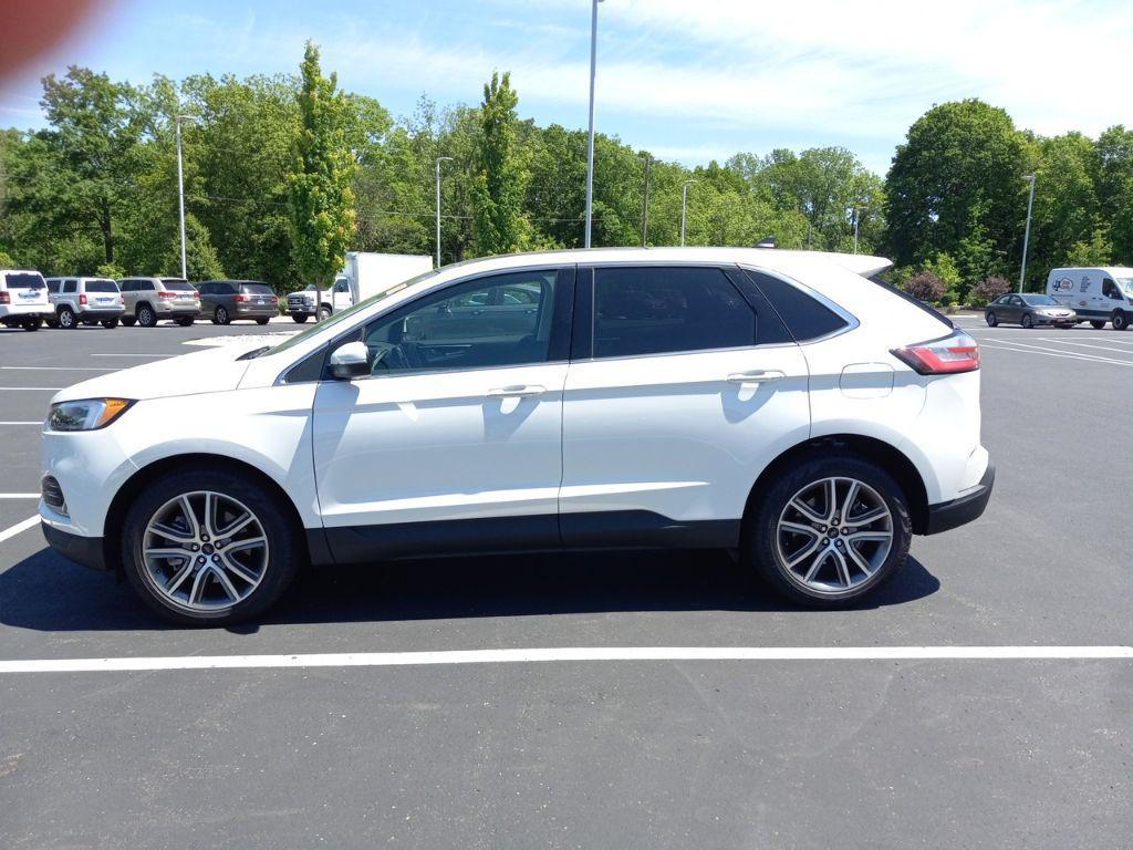 used 2024 Ford Edge car