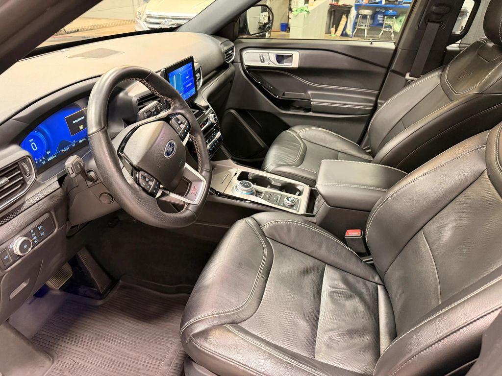 used 2022 Ford Explorer car, priced at $43,889