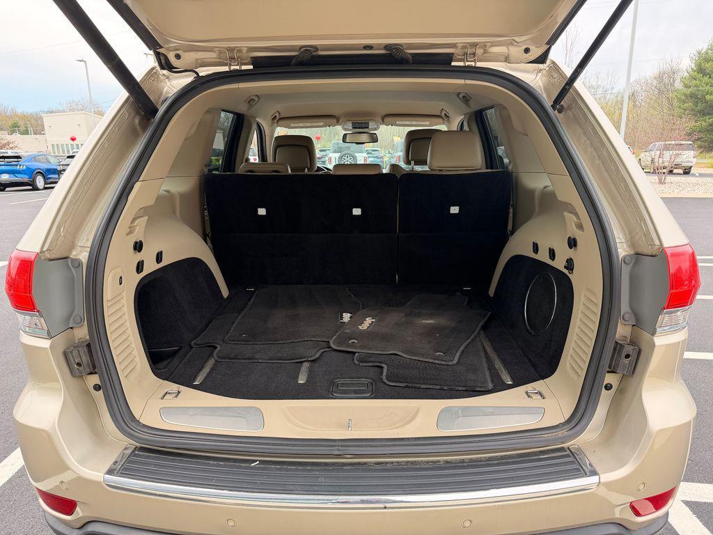 used 2014 Jeep Grand Cherokee car, priced at $7,999