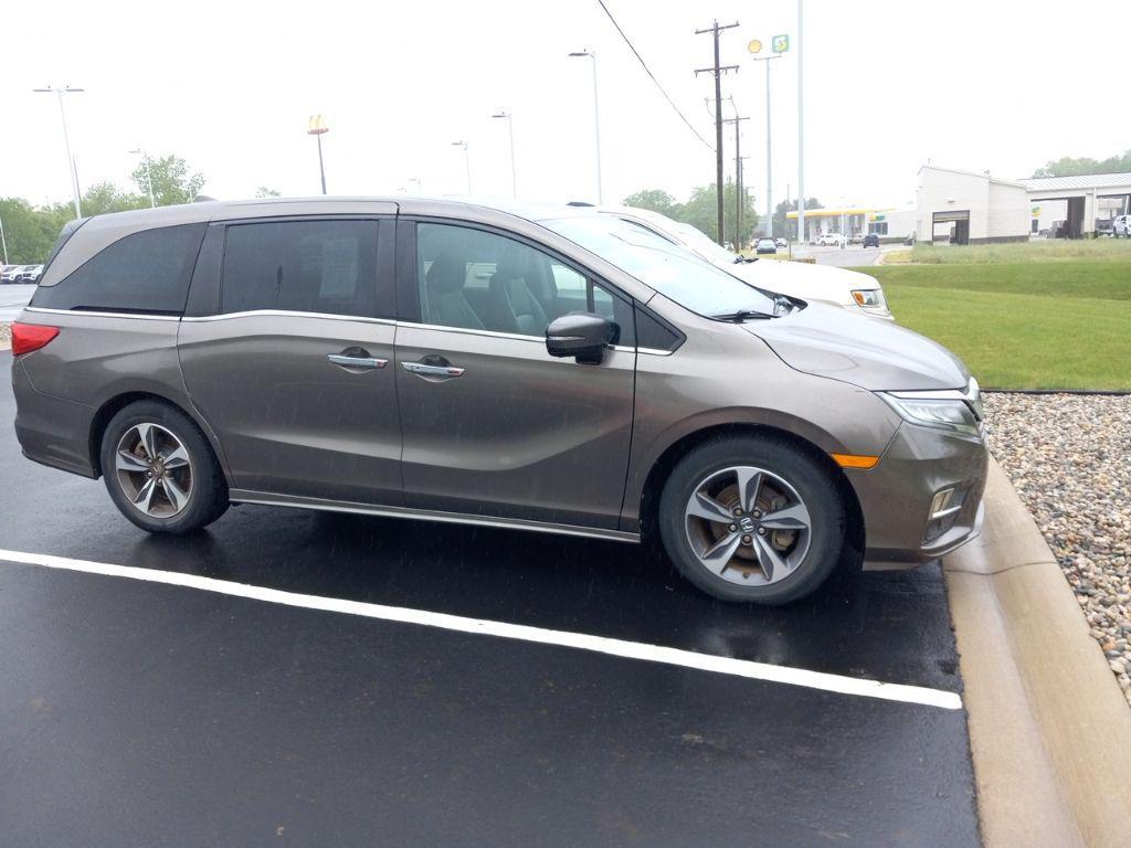 used 2018 Honda Odyssey car, priced at $16,999