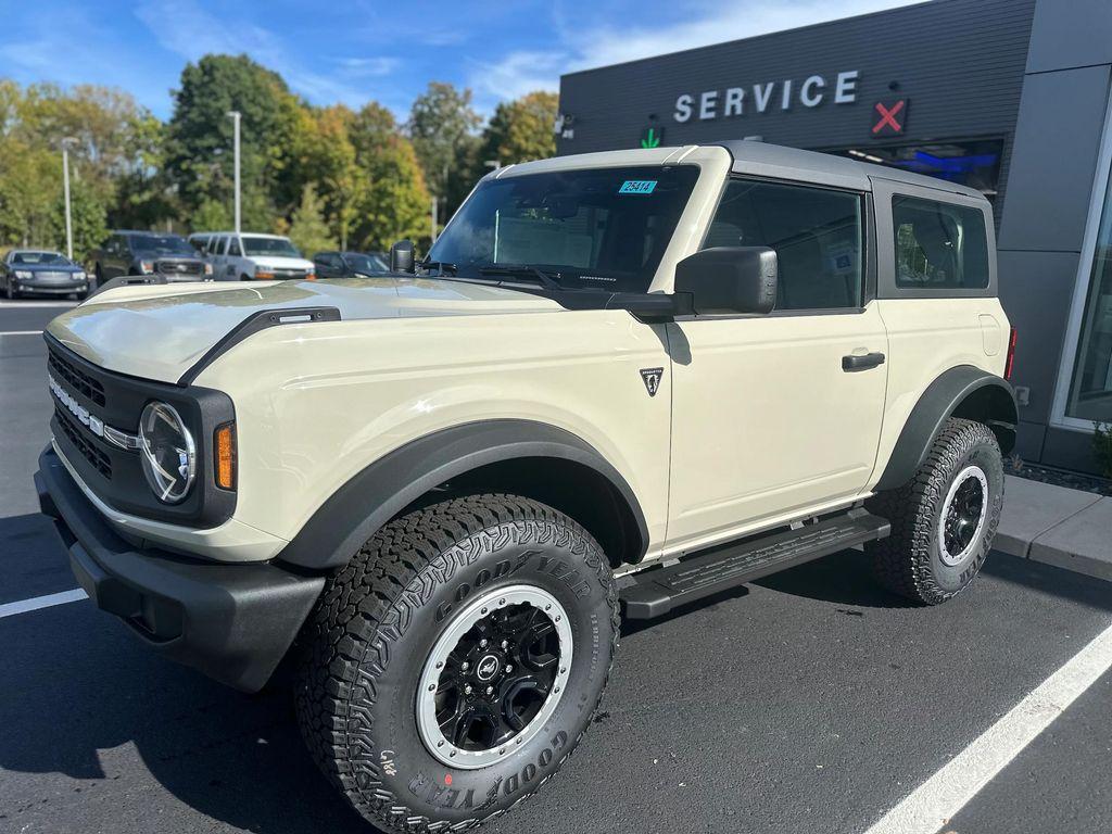 new 2025 Ford Bronco car, priced at $51,165