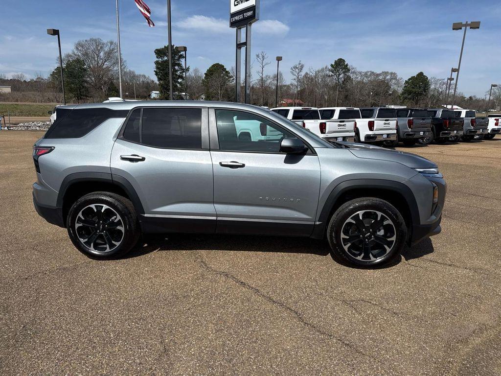 new 2026 Chevrolet Equinox car, priced at $35,434