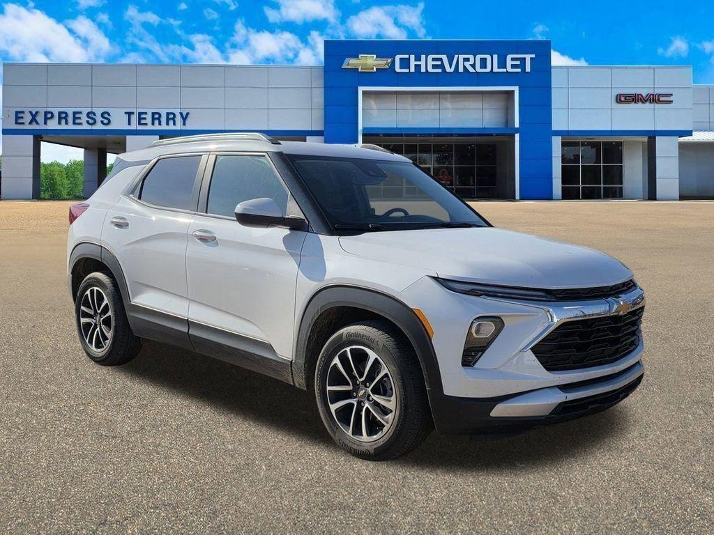 used 2024 Chevrolet TrailBlazer car, priced at $20,060