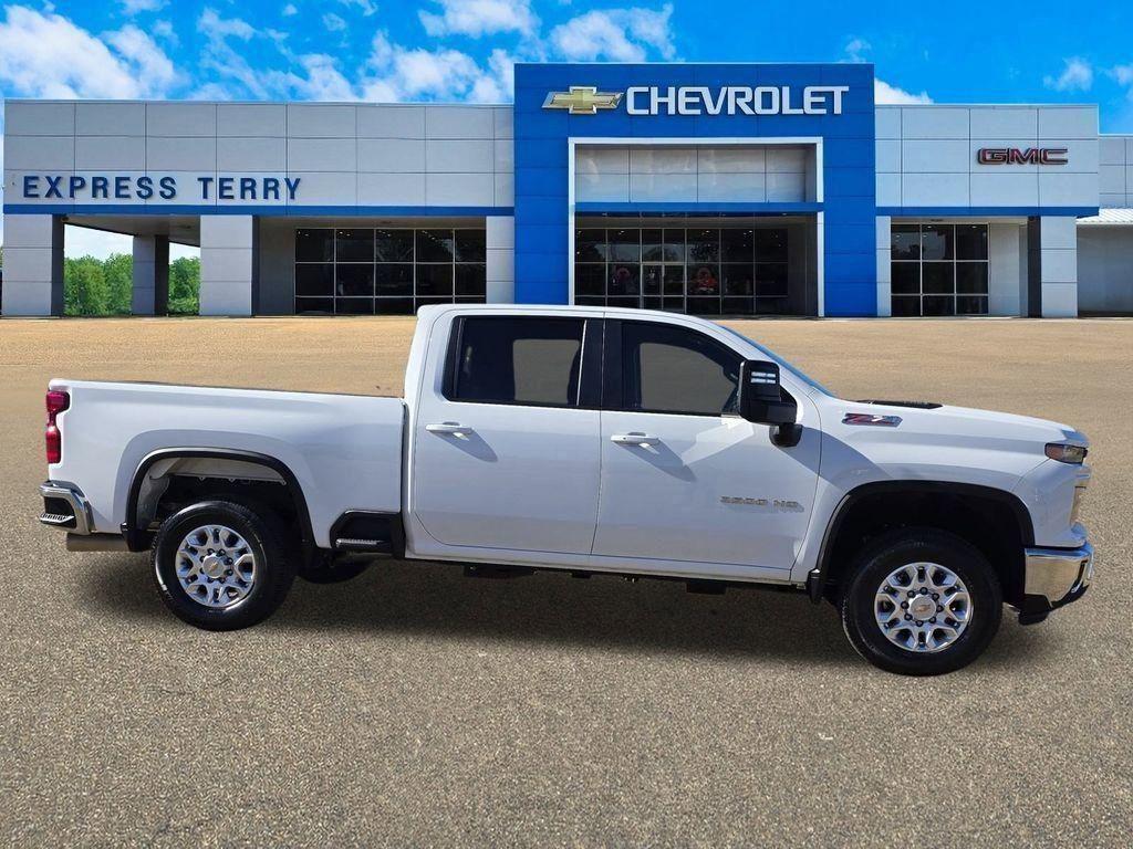 used 2024 Chevrolet Silverado 2500 car, priced at $56,544