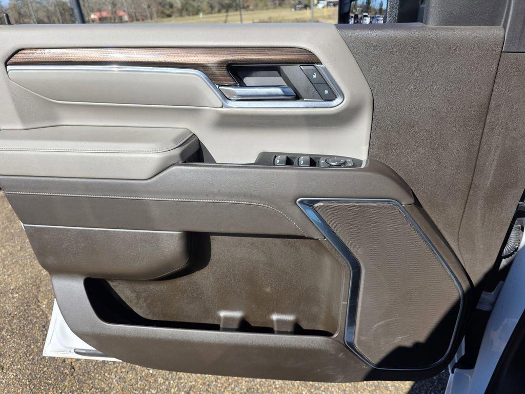 used 2024 Chevrolet Silverado 2500 car, priced at $56,544