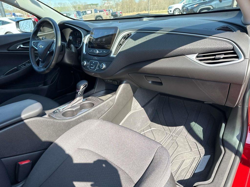 used 2024 Chevrolet Malibu car