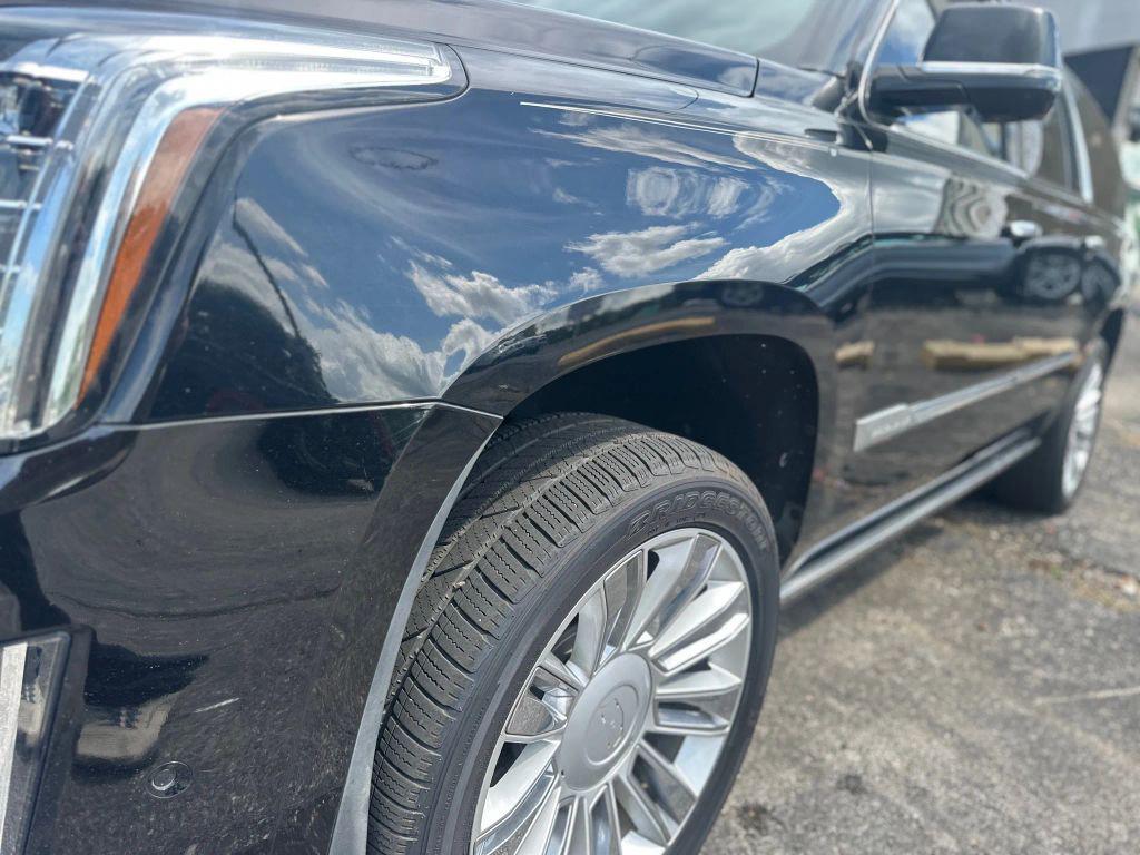 used 2018 Cadillac Escalade ESV car, priced at $31,999