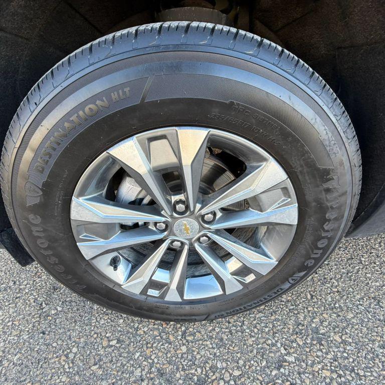 used 2025 Chevrolet Equinox car, priced at $26,999