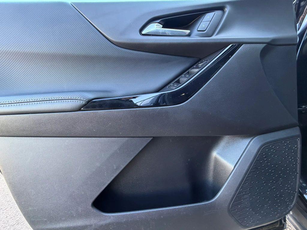 used 2025 Chevrolet Equinox car, priced at $26,999