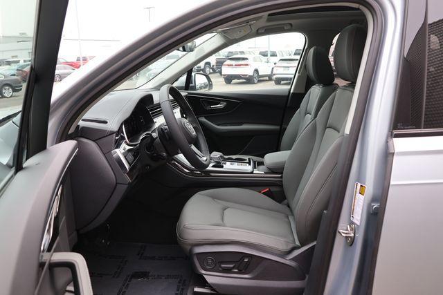 new 2025 Audi Q7 car, priced at $63,734