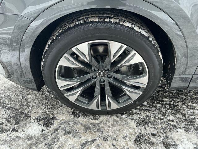 new 2026 Audi Q8 car