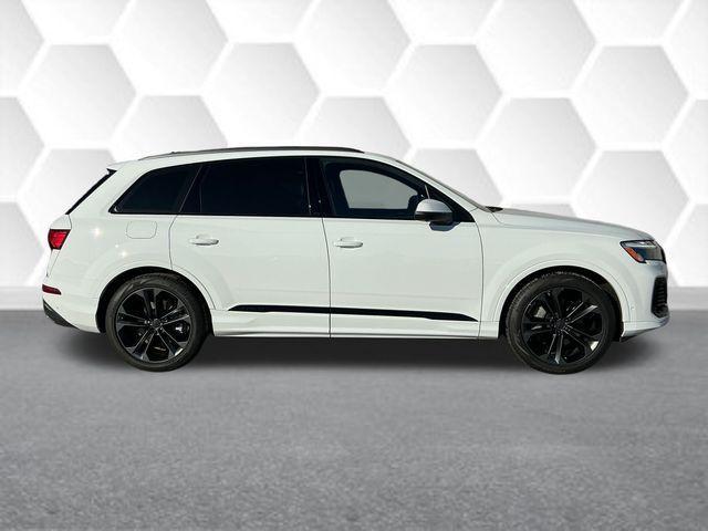 new 2026 Audi Q7 car, priced at $70,878