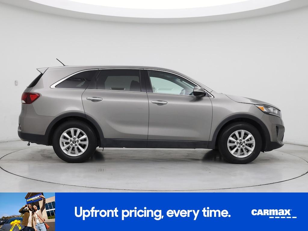 used 2019 Kia Sorento car, priced at $14,998