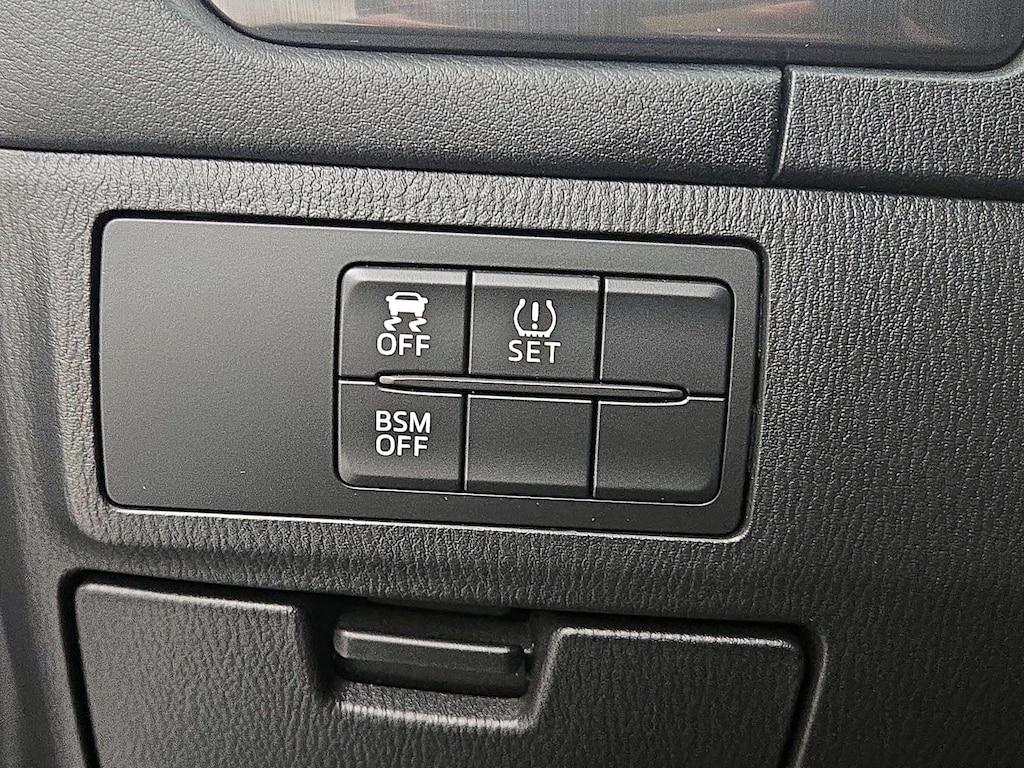 used 2015 Mazda Mazda6 car, priced at $12,998