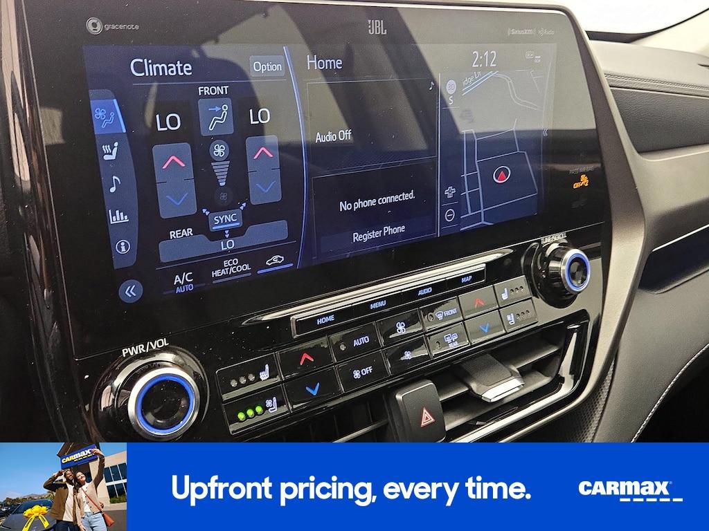 used 2022 Toyota Highlander car, priced at $39,998