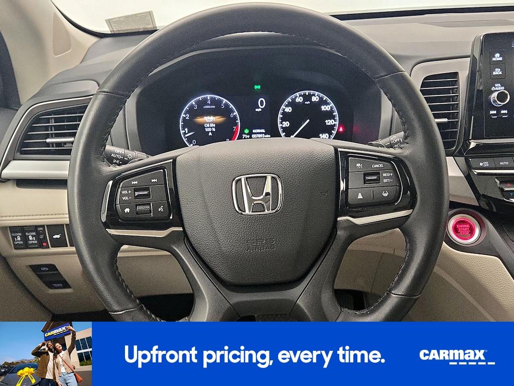 used 2025 Honda Odyssey car, priced at $40,998