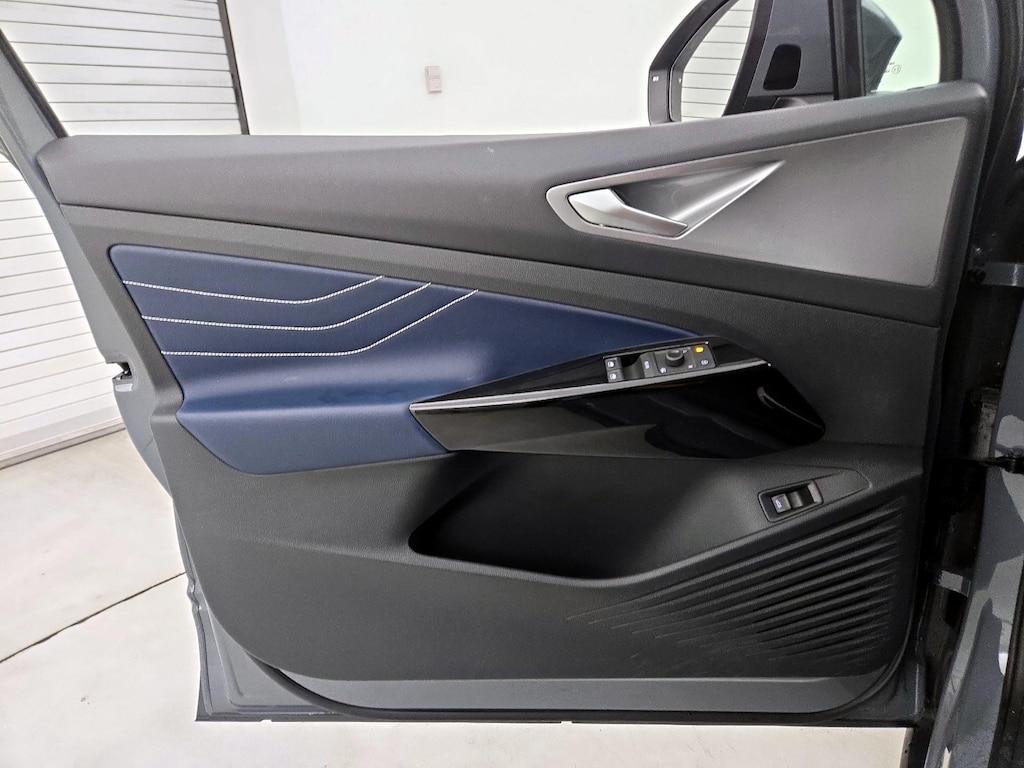 used 2024 Volkswagen ID.4 car, priced at $30,998