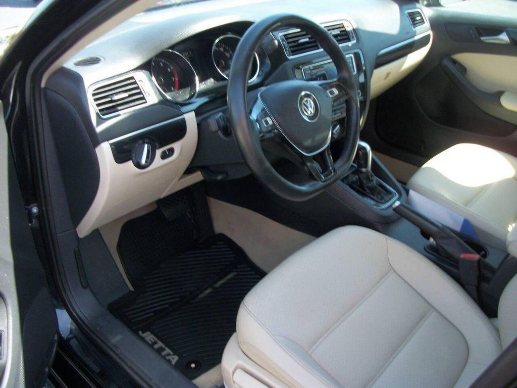 2016 Black Volkswagen Jetta