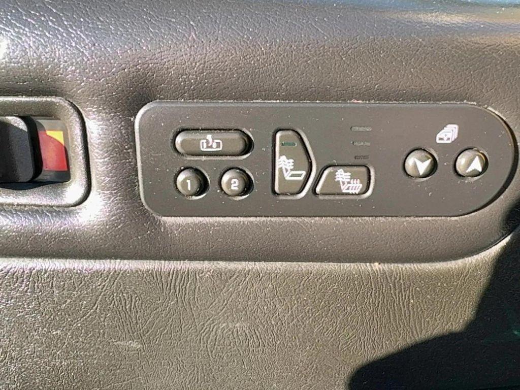 used 2005 Hummer H2 car, priced at $18,900