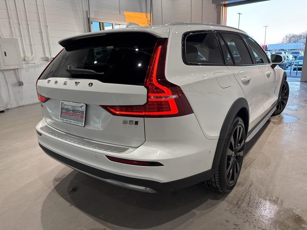 used 2023 Volvo V60 Cross Country car, priced at $40,850