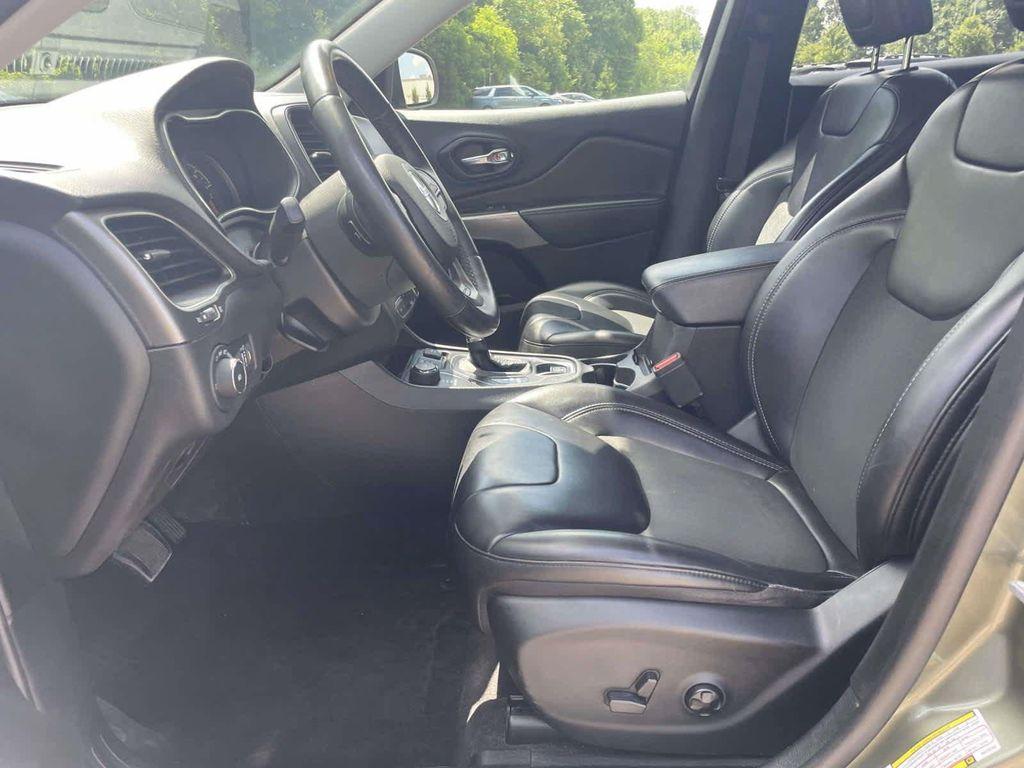 used 2019 Jeep Cherokee car, priced at $15,981