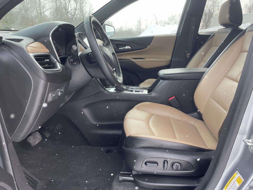 used 2023 Chevrolet Equinox car, priced at $24,618