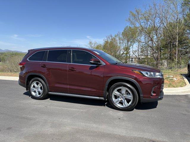 used 2019 Toyota Highlander car, priced at $29,488