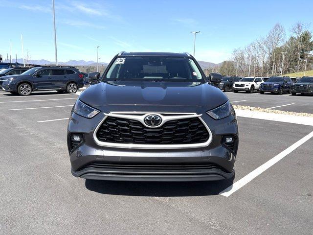 used 2023 Toyota Highlander car, priced at $37,688