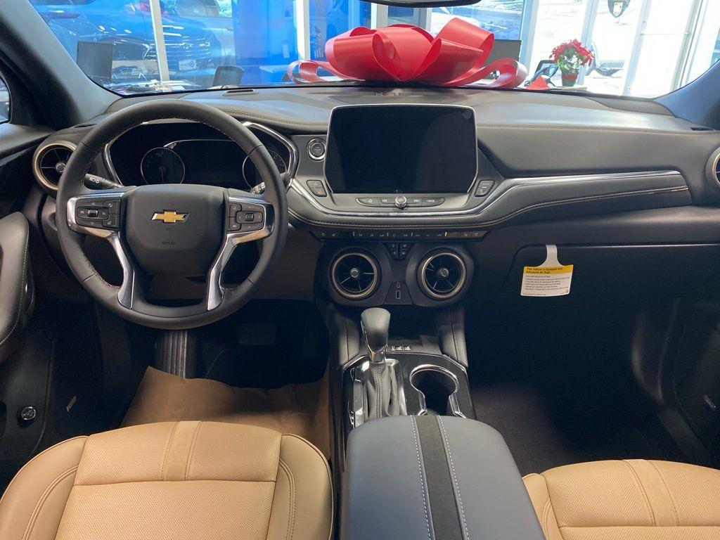 new 2025 Chevrolet Blazer car, priced at $50,865