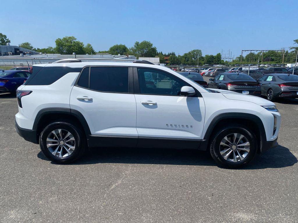 new 2025 Chevrolet Equinox car, priced at $32,445