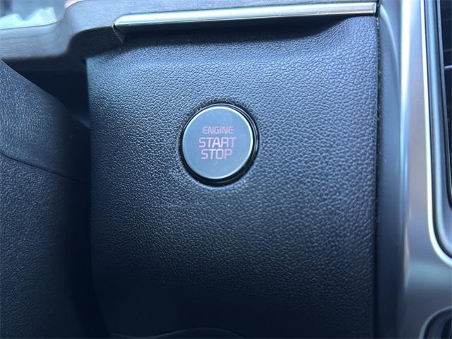 used 2022 Kia Sorento car, priced at $22,247