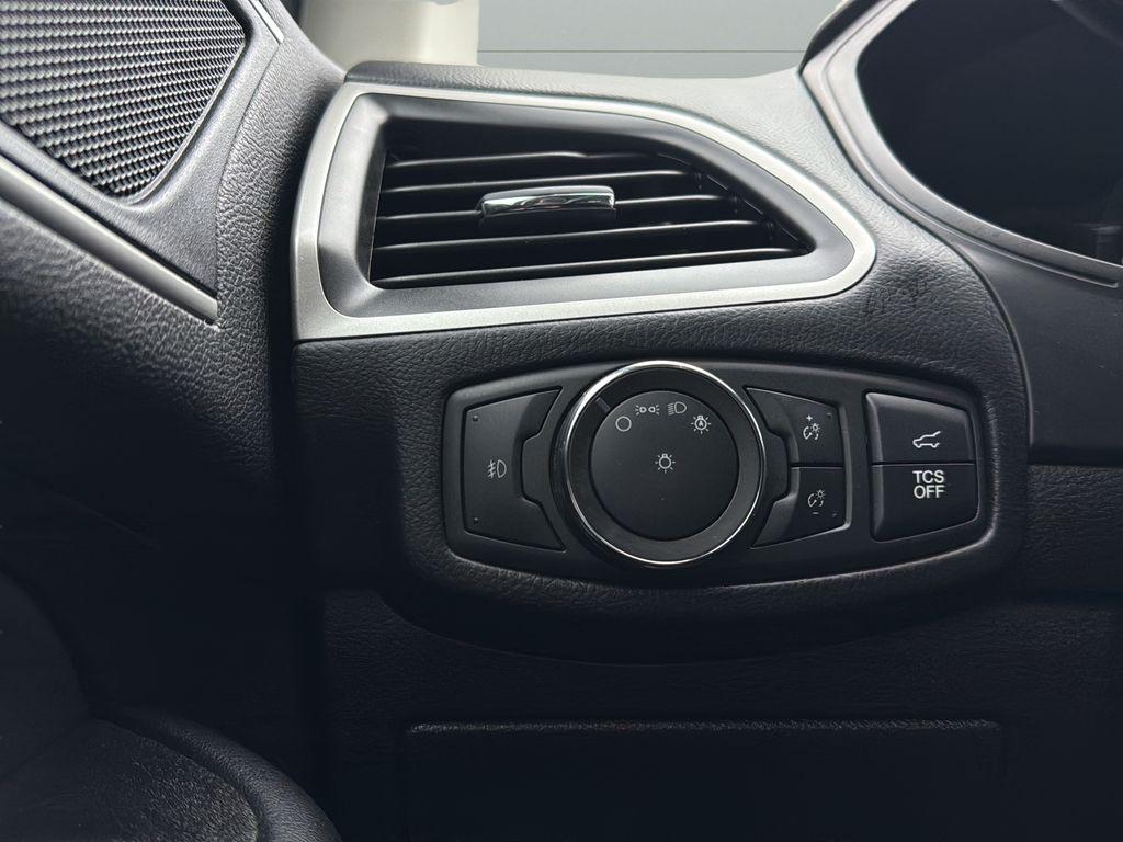 used 2022 Ford Edge car, priced at $23,396