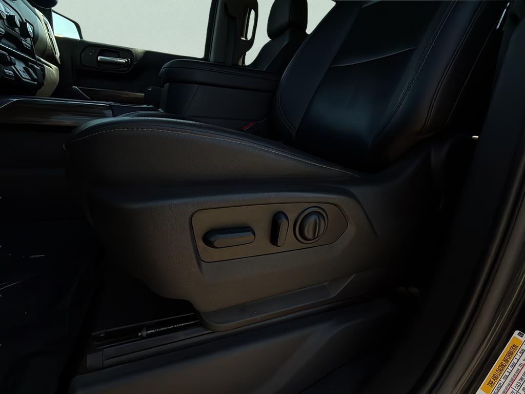 used 2021 Chevrolet Silverado 1500 car, priced at $30,996