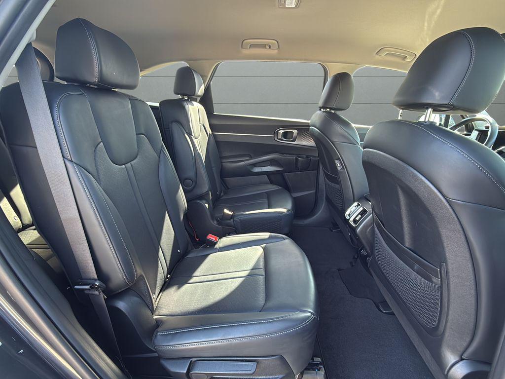 used 2023 Kia Sorento Hybrid car, priced at $28,996